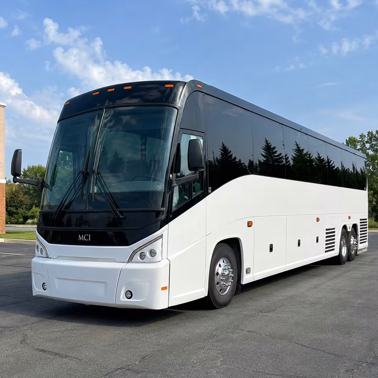 charter bus transportation for fort leonard wood personnel and families traveling through springfield