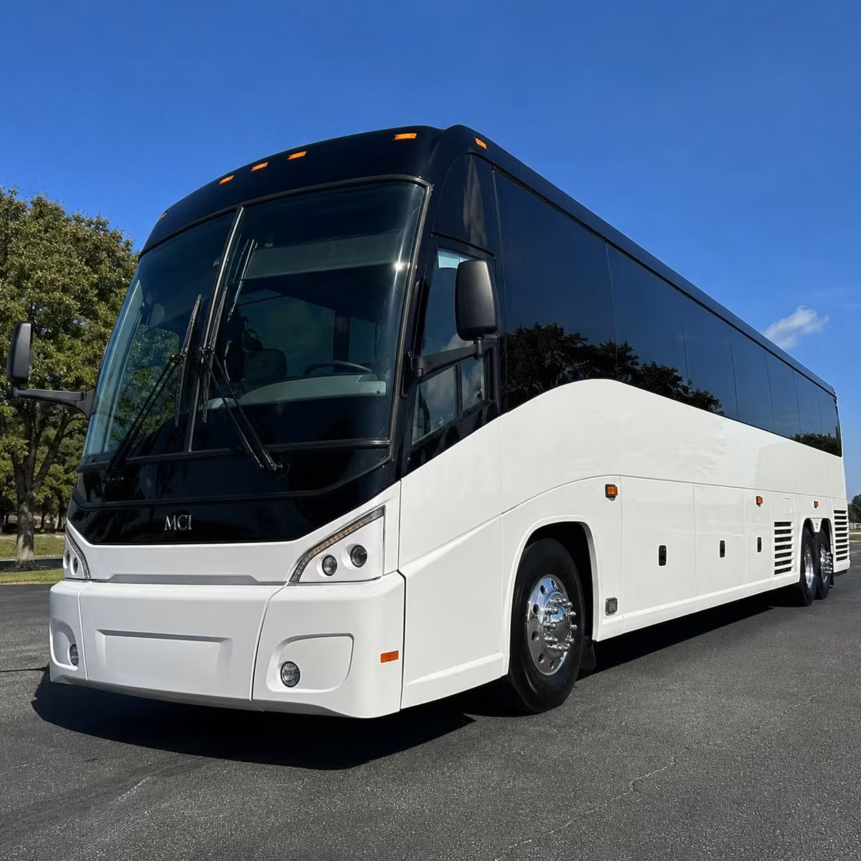 shuttle bus transportation for missouri national guard units based in springfield