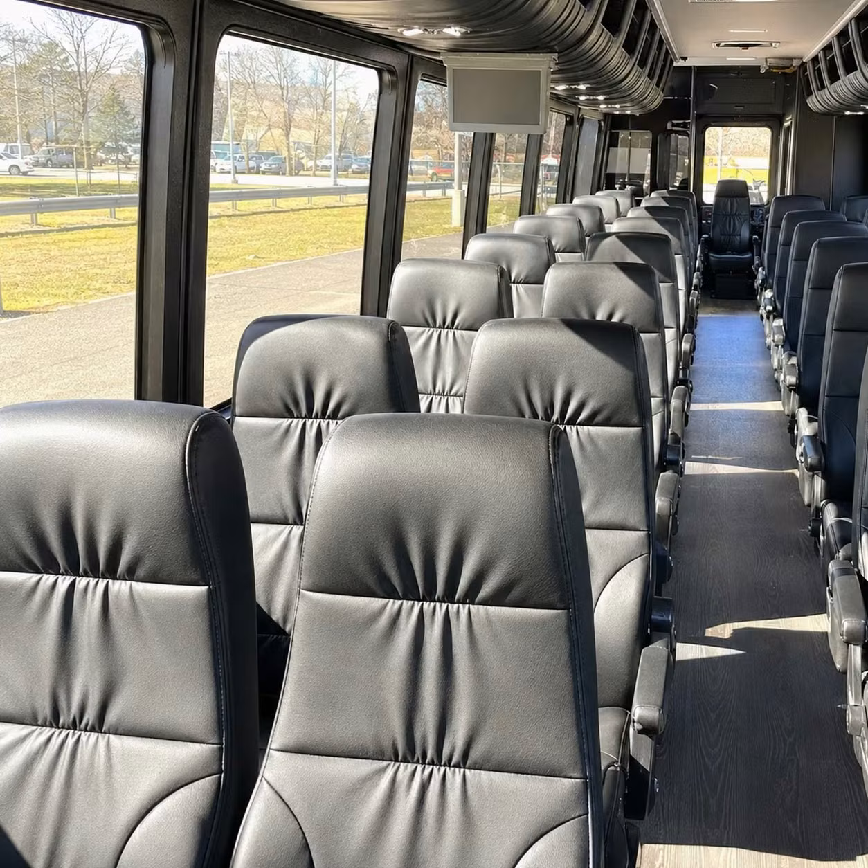 springfield 35 passenger minibus rental